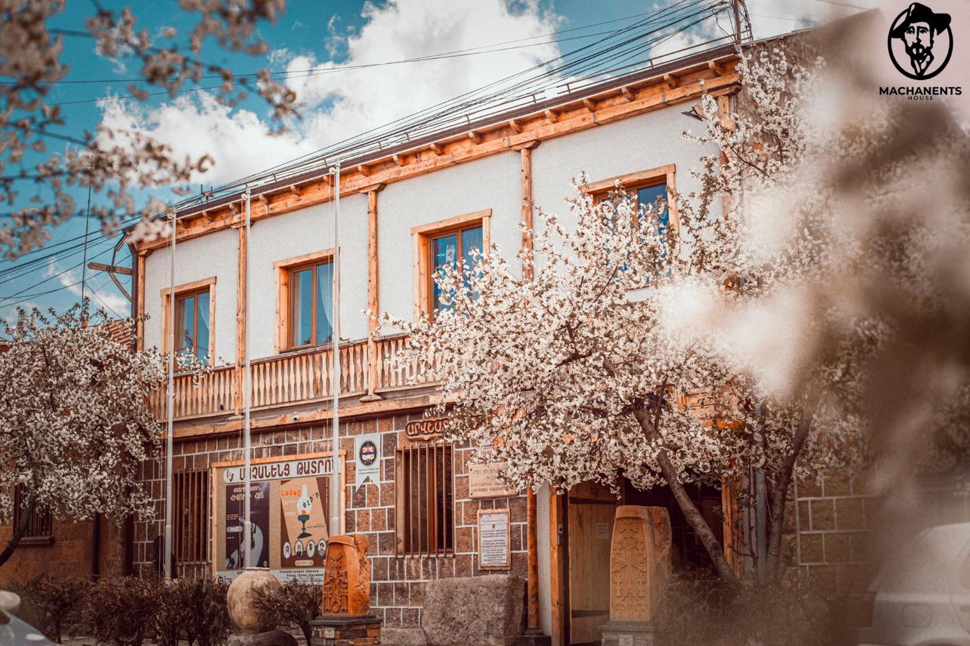 Machanents Art Hotel Vagharshapat Dış mekan fotoğraf