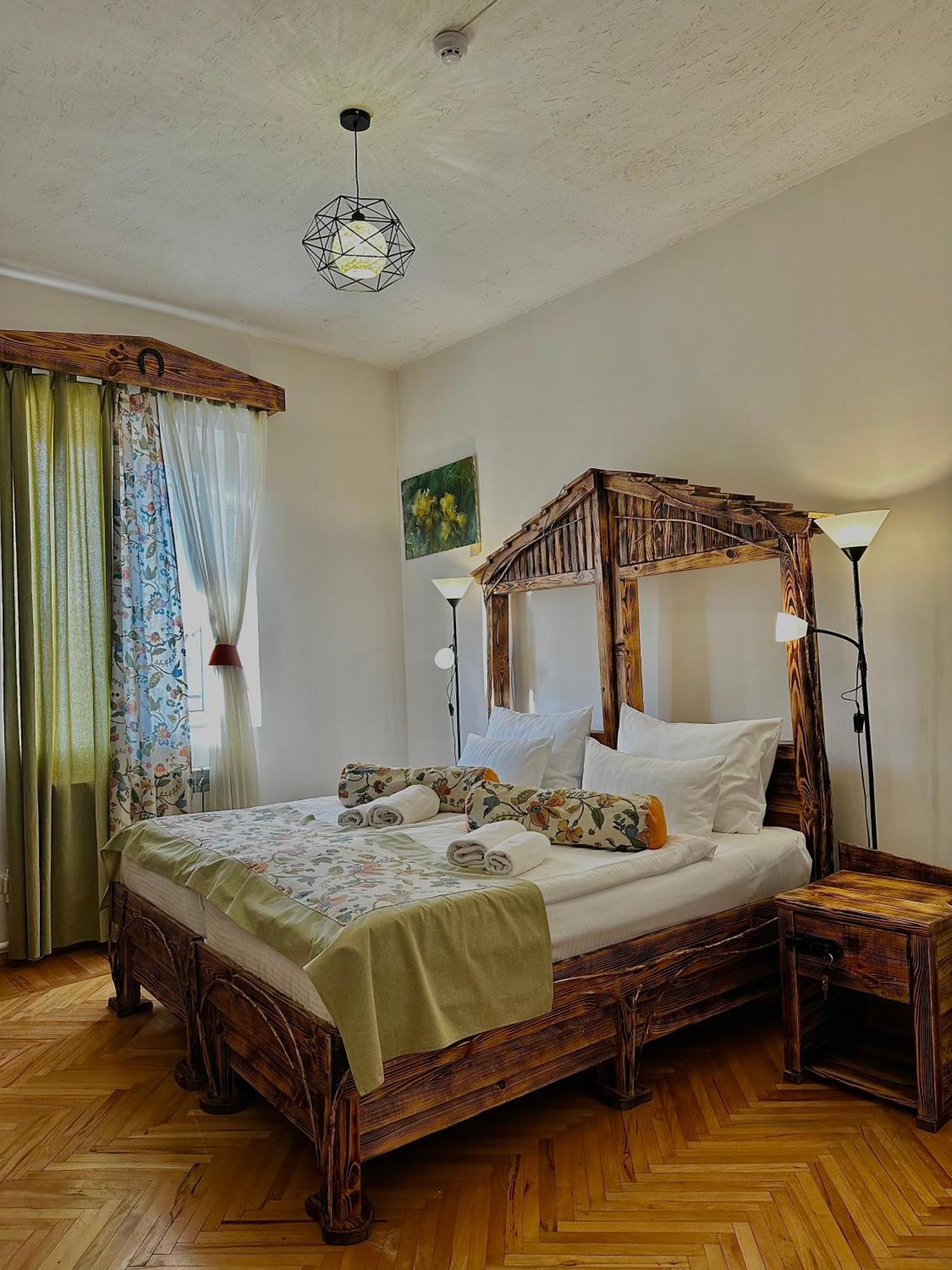 Machanents Art Hotel Vagharshapat Dış mekan fotoğraf