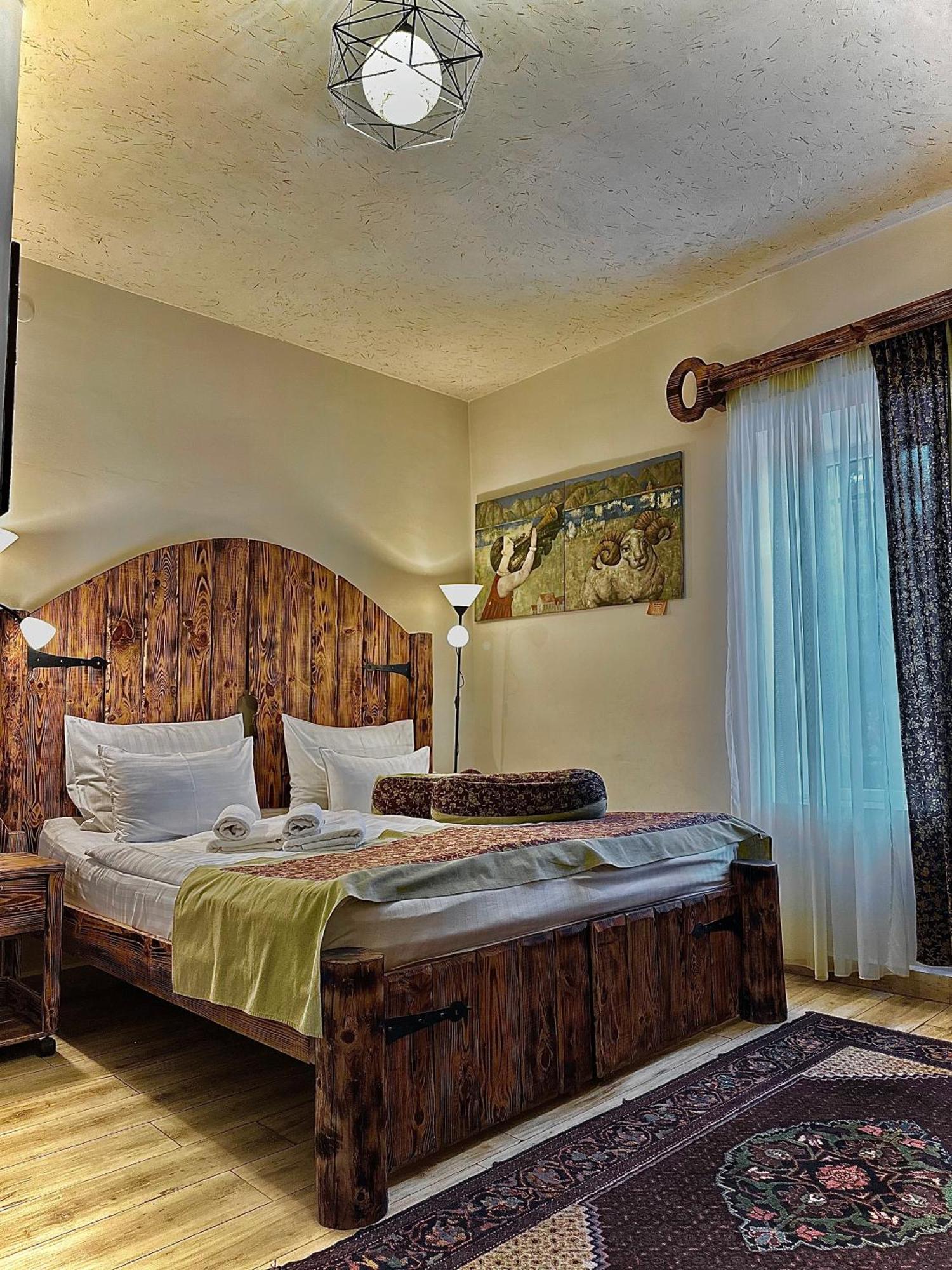 Machanents Art Hotel Vagharshapat Dış mekan fotoğraf
